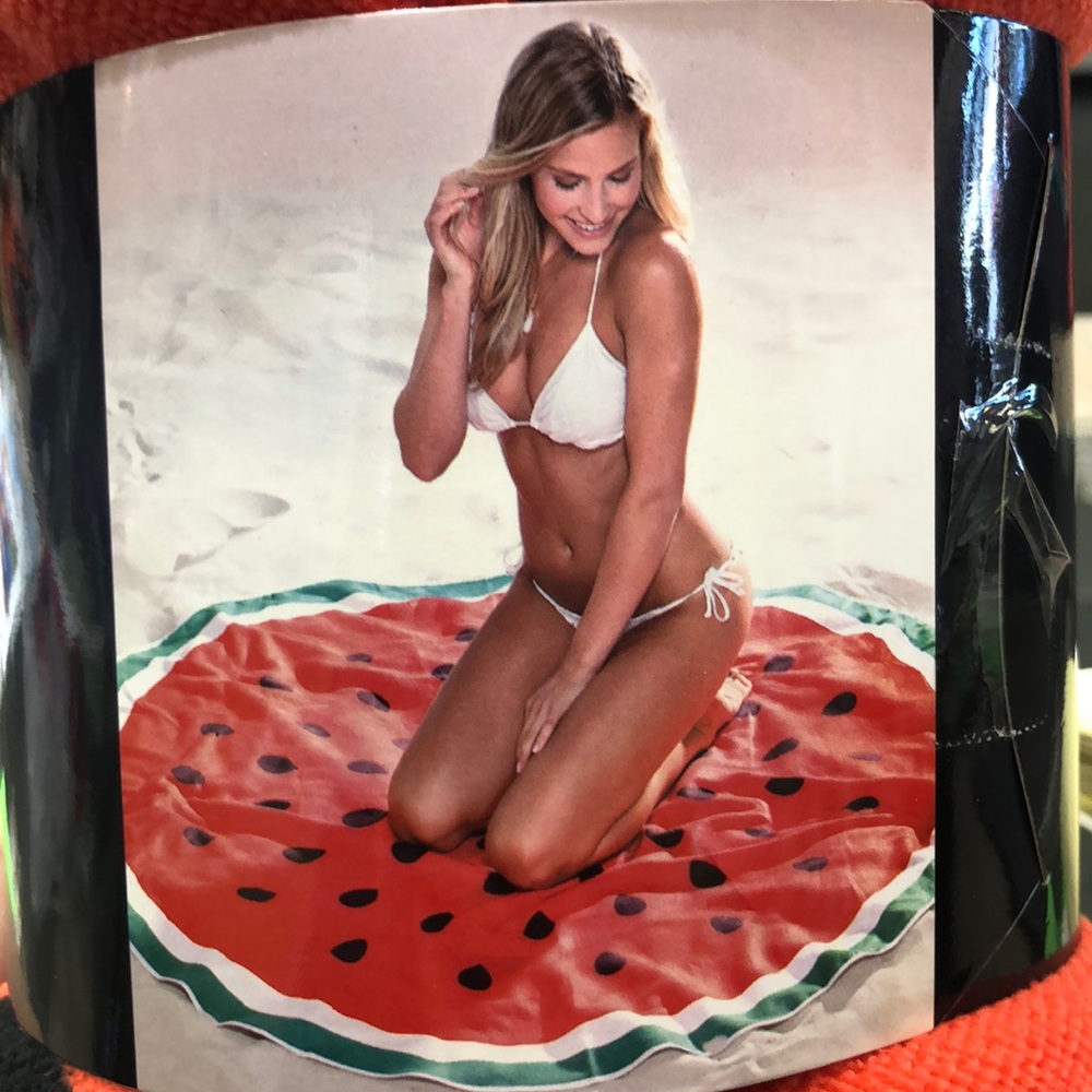 🍉Round Towel🍉 Charlie Paige